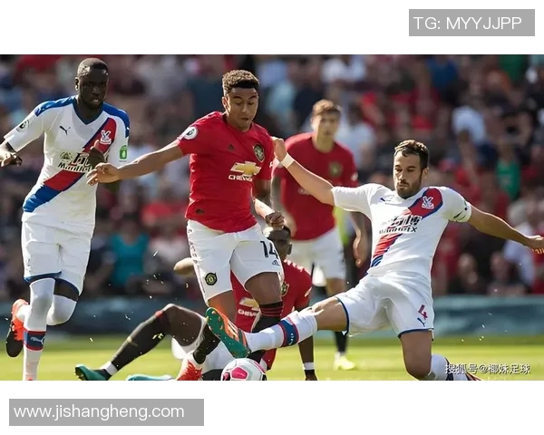 足球星视界直播：全面解析足球赛事精彩瞬间与明星球员表现